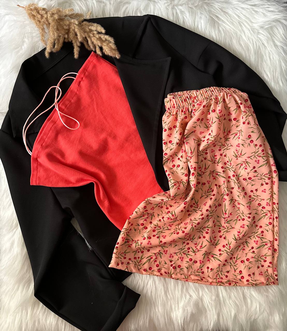 ست کراپ و دامن ۱۱۱